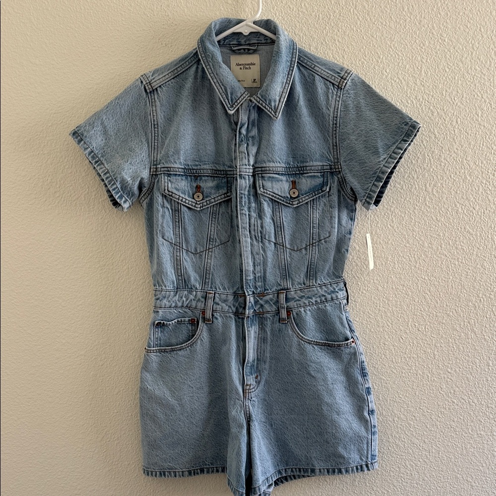 Abercrombie & Fitch Denim Zip Front Romper size Small - Picture 2 of 8